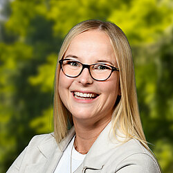 Christine Ruthe Christine Ruthe